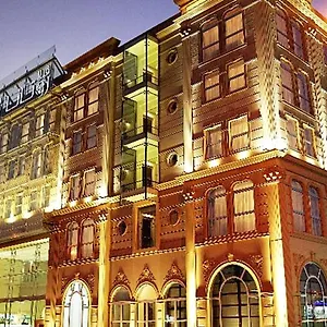 4* Hotel apartamentowy Rotana