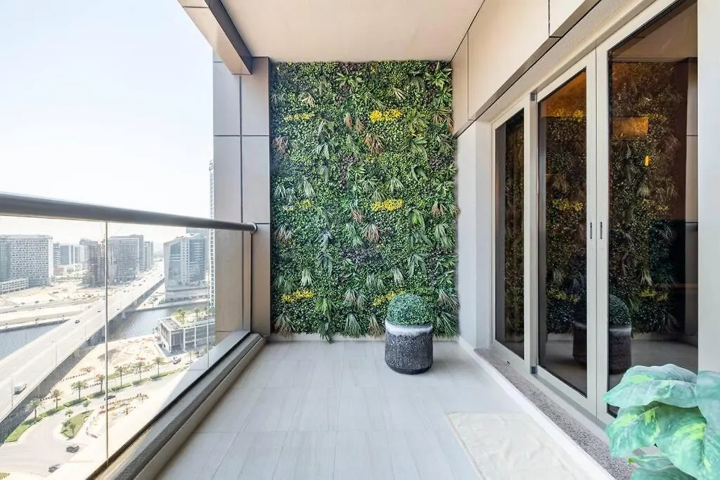 Spacious 1 Bed Huge Balcony Downtown Burj Khalifa Dubai