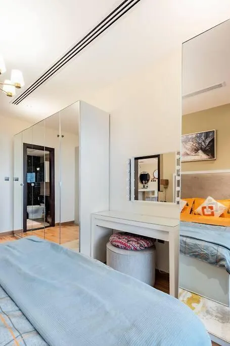 Spacious 1 Bed Huge Balcony Downtown Burj Khalifa Dubai 0*,  United Arab Emirates